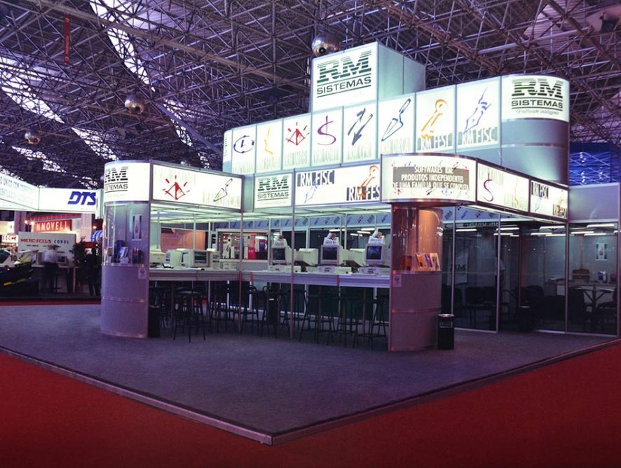 stand-modular-rm